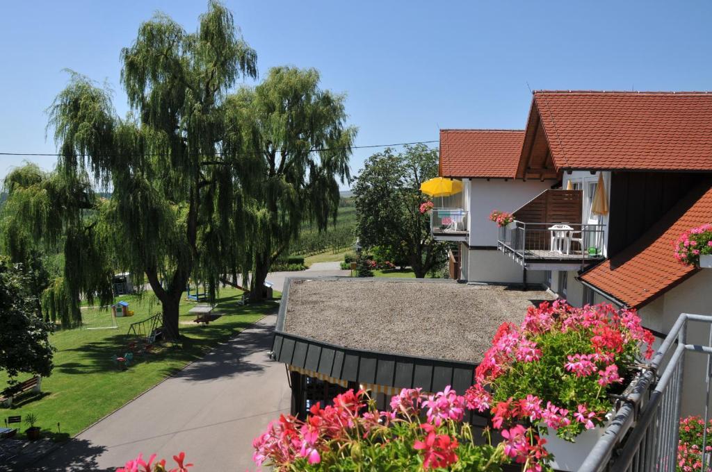 Landhotel Schellenberg Uberlingen Esterno foto