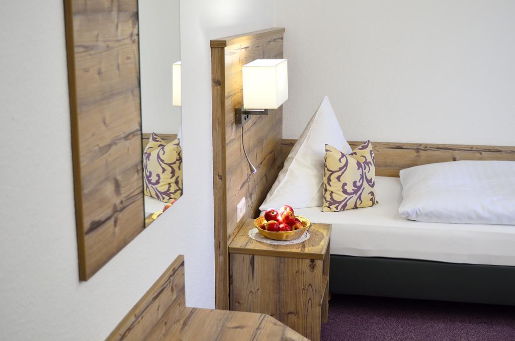 Landhotel Schellenberg Uberlingen Esterno foto